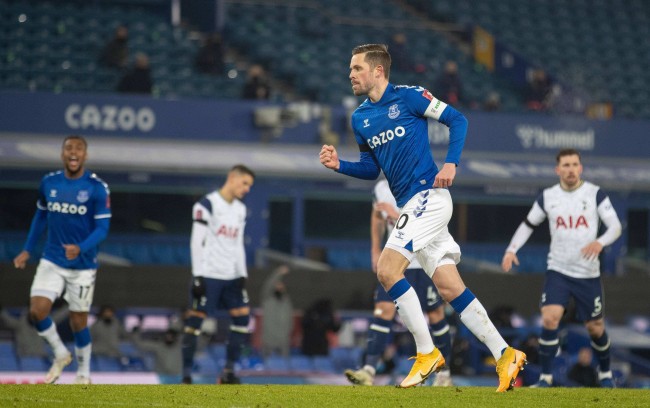 引发了广泛 引发了广泛